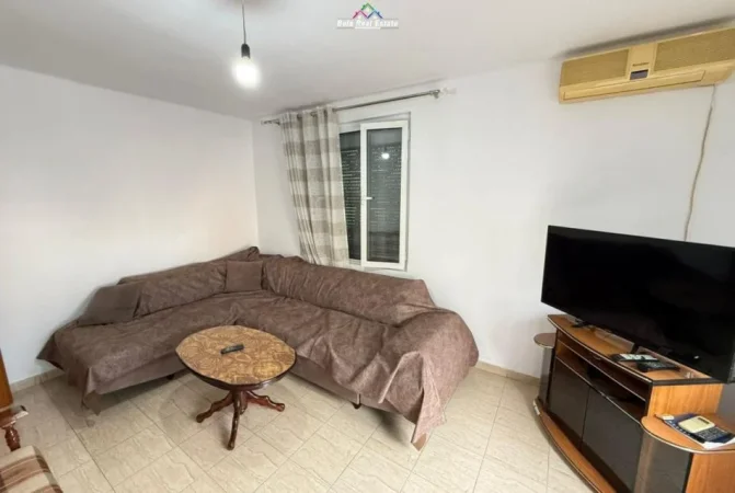 Tirane, jepet me qera apartament 1+1 Kati 4, 70 m² 550 € (Rruga Abdyl Frasheri)