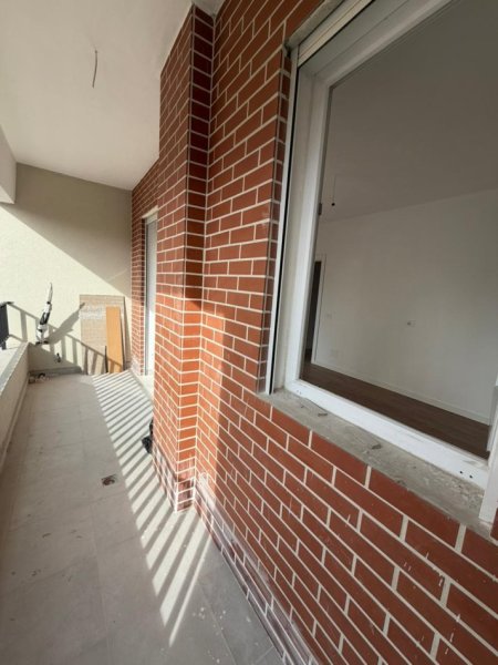 Tirane, shitet apartament 3+1+Ballkon , 135 m² 338.820 € (Pazari i Ri)