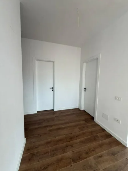 Tirane, shitet apartament 3+1+Ballkon , 135 m² 338.820 € (Pazari i Ri)