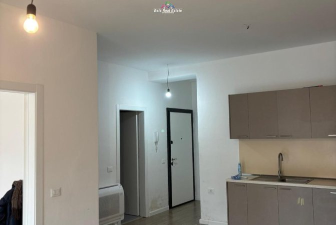 Tirane, jepet me qera zyre Kati 4, 70 m² 517 € (Rruga Prokop Mima)