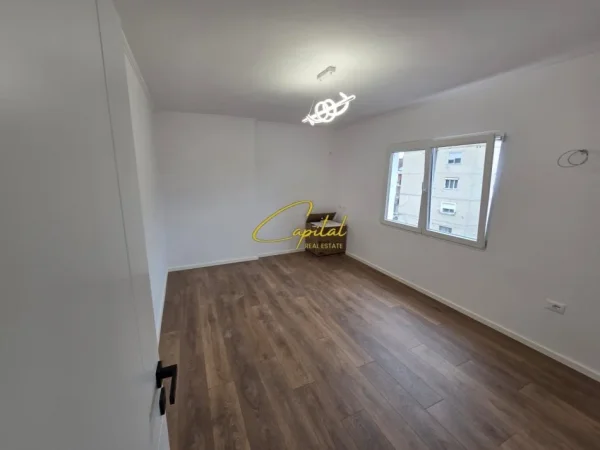 Tirane, shitet apartament 1+1 Kati 4, 40 m² 88.000 € (ALI DEMI)