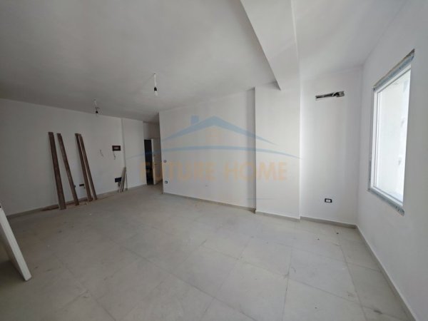 Durres, shitet apartament 2+1+Ballkon Kati 2, 82 m² 113.680 € 