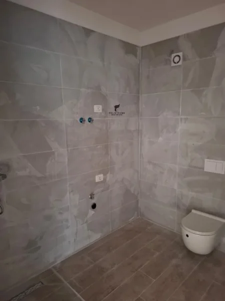 Tirane, shitet apartament 2+1 Kati 5, 103 m² 176.000 € (FUSHA E AVIACIONIT)