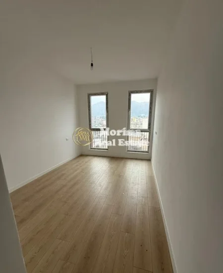 Tirane, jepet me qera apartament 1+1 Kati 5, 70 m² 590 € (Ambasada Amerikane)