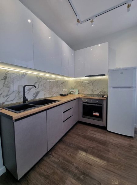 Tirane, shitet apartament 1+1 Kati 8, 69 m² 199.900 € (Myslym Shyri)