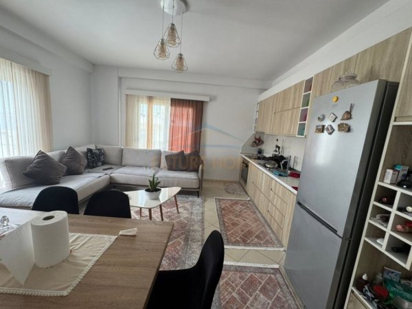 Tirane, shes apartament 1+1+Ballkon Kati 8, 62 m² 250.000 € (RRUGA PETRO MARKO, VLORE)