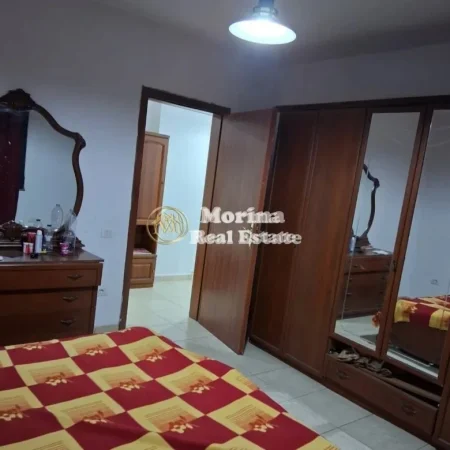 Tirane, jepet me qera shtepi 3+1 Kati 2, 140 m² 500 € (Kinostudio)