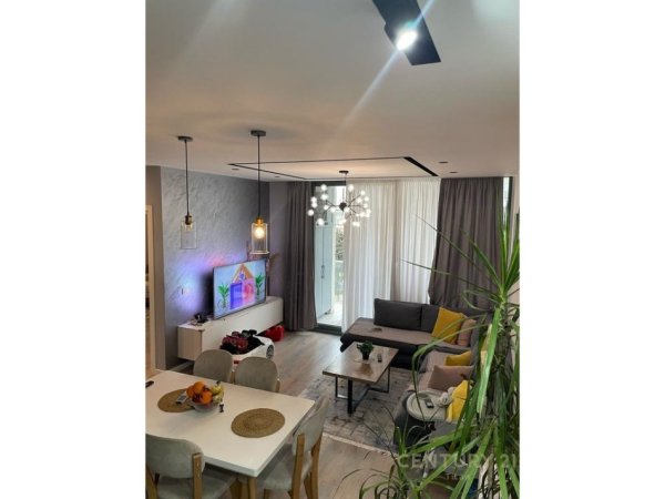 Tirane, shitet apartament 2+1+Aneks+Ballkon Kati 5, 104 m² 260.000 € 