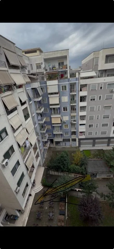 Tirane, jepet me qera apartament 1+1 Kati 3, 60 m² 350 € (Rruga Besim Alla)