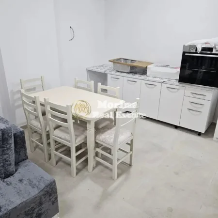 Tirane, jepet me qera apartament 2+1 Kati 1, 115 m² 500 € (Kamez)