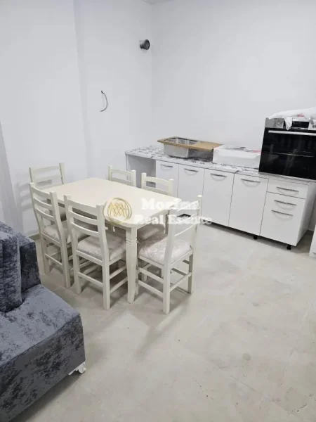 Tirane, jepet me qera apartament 2+1 Kati 1, 115 m² 500 € (Kamez)