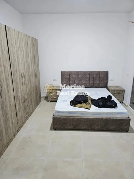 Tirane, jepet me qera apartament 2+1 Kati 1, 115 m² 500 € (Kamez)