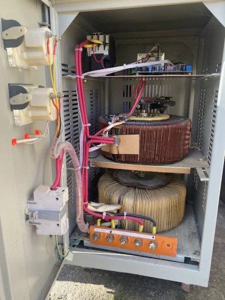 Kurbin, shes aksesore Stabilizer Automatik Tensioni Sako 20KVA.