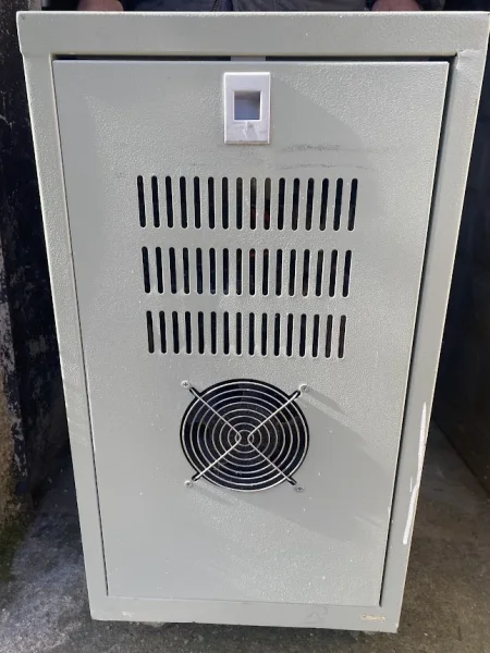 Kurbin, shes aksesore Stabilizer Automatik Tensioni Sako 20KVA.