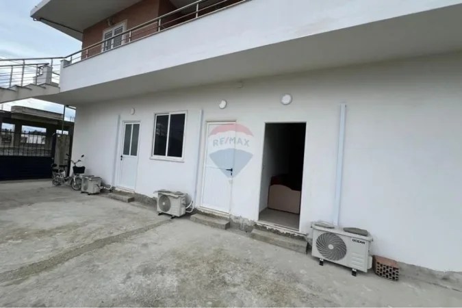 Vlore, jepet me qera 1+1 ,Fusha e Aviacionit,me cmim 250 €