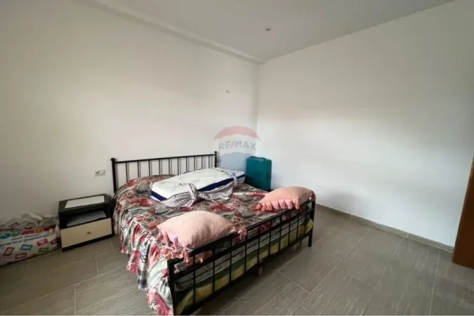 Vlore, jepet me qera 1+1 ,Fusha e Aviacionit,me cmim 250 €