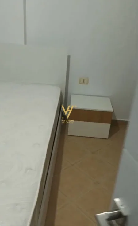 Tirane, jepet me qera apartament 2+1+Ballkon Kati 3, 85 m² 500 € (5 MAJI)