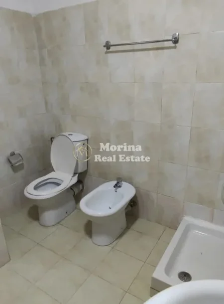 Tirane, jepet me qera apartament 2+1 Kati 3, 94 m² 600 € (Don Bosko)
