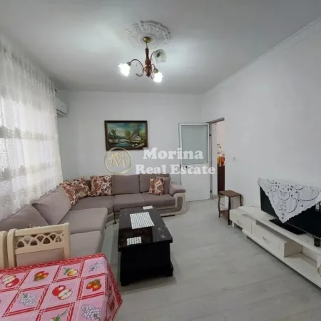 Tirane, jepet me qera shtepi 2+1 Kati 1, 80 m² 450 € (Spitali Amerikan 2)