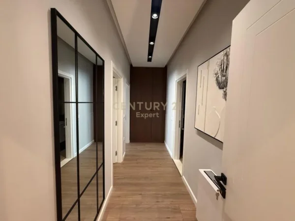 Shqiperi, jepet me qera apartament 2+1 Kati 4, 101 m² 1.500 € (Qender)