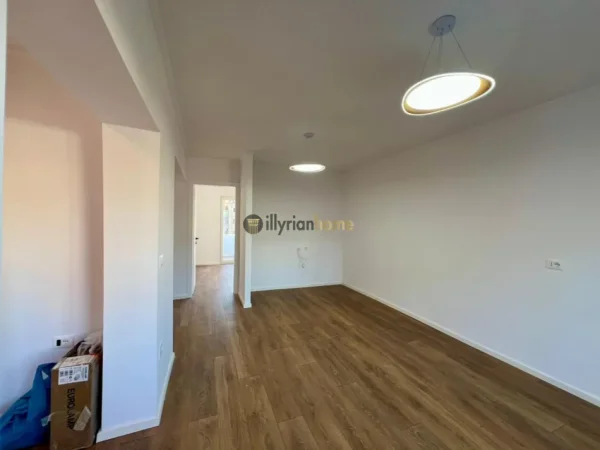 Tirane, shitet apartament 1+1+ballkon, Kati 4, 52 m² 111.700 € (Ali Demi)