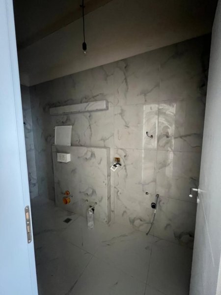 Tirane, shitet apartament 1+1+Ballkon Kati 6, 63 m² 62.000 € (KAMEZ)