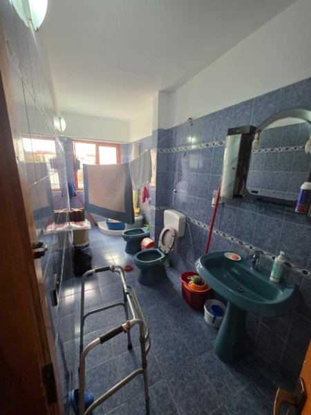 Durres, shitet apartament 2+1+Ballkon Kati 2, 85 m² 115.000 € (Shkolla kushtrimi lirise)