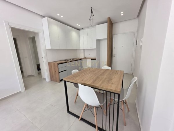Tirane, shitet apartament 1+1 Kati 1, 81 m² 135.000 € (Kodra e Diellit)