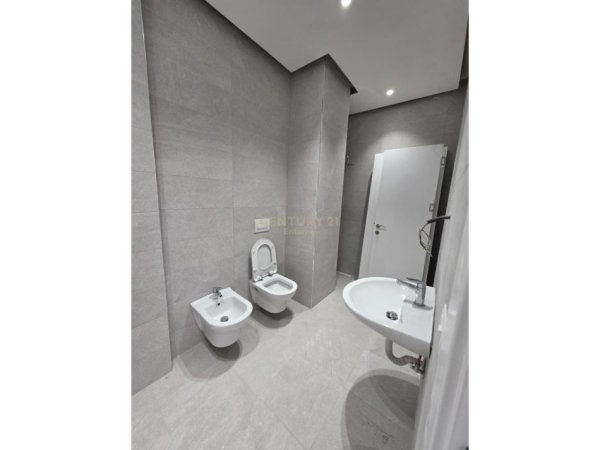 Tirane, shitet apartament 1+1 Kati 1, 81 m² 135.000 € (Kodra e Diellit)