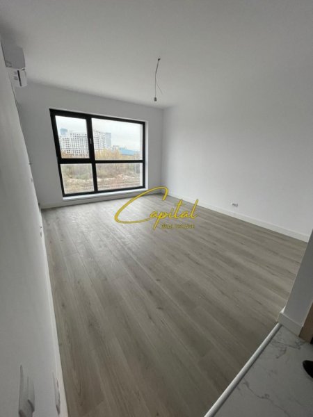 Tirane, jepet me qera zyre Kati 3, 135 m² 1.500 € (QENDER)