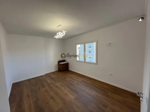 Tirane, shitet apartament 1+1 Kati 4, 40 m² 91.000 € (Ali Demi)