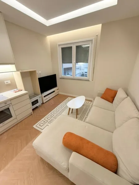 jepet me qera APARTAMENT 2+1 LIQENI I THATE