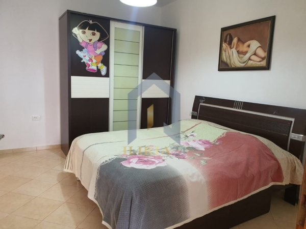 Tirane, shitet apartament 1+1+Ballkon Kati 1, (Apartament 1+1 me qira ne "Laprake")