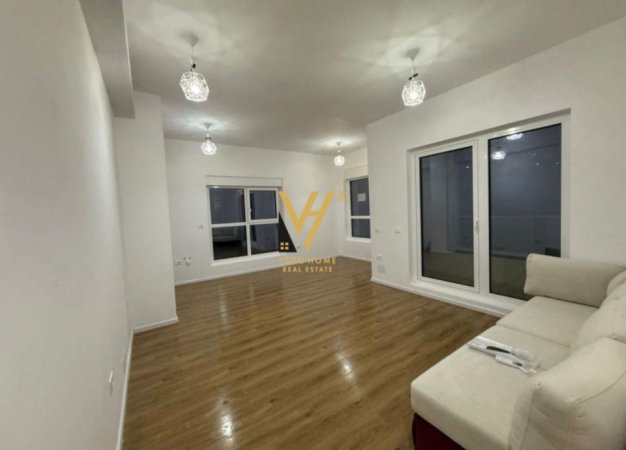 Tirane, jepet me qera zyre Kati 0, 50 m² 400 € (ALI DEMI)