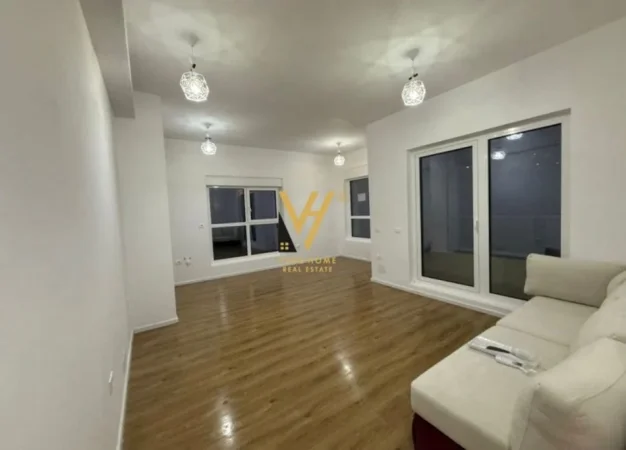 Tirane, jepet me qera zyre Kati 0, 50 m² 400 € (ALI DEMI)