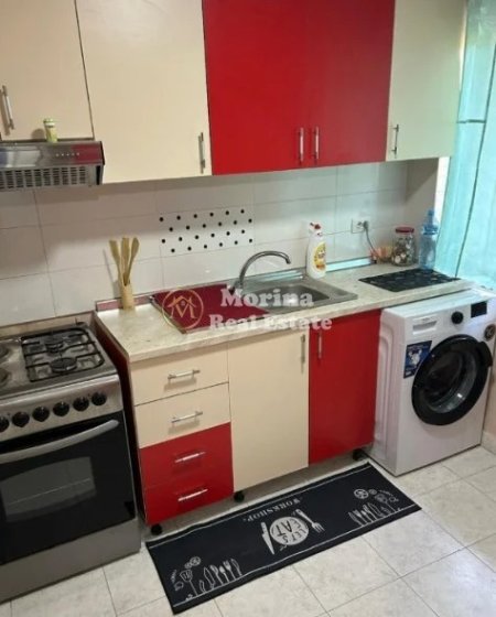 Shqiperi, jepet me qera apartament 1+1 Kati 1, 70 m² 420 € (Pazari i Ri)