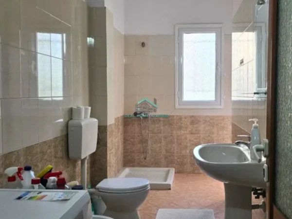 Vlore, shitet apartament 2+1+Ballkon Kati 2, 117 m² 198.900 € (VLORE)