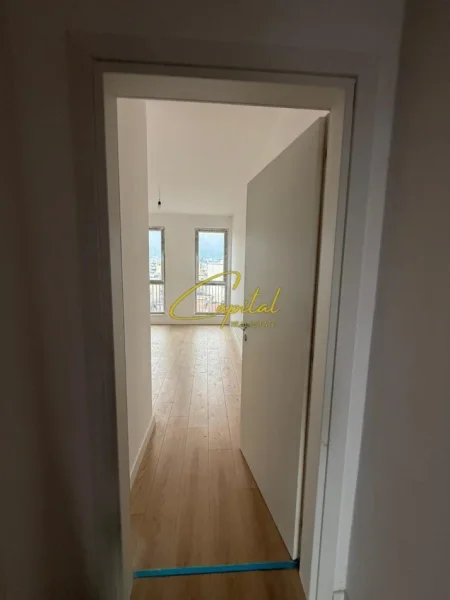 Tirane, jepet me qera zyre Kati 5, 70 m² 590 € (RRUGA E ELBASANIT)