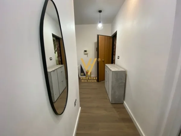 Tirane, shitet apartament 1+1+Ballkon Kati 2, 59 m² 180.000 € (KOMUNA E PARISIT)