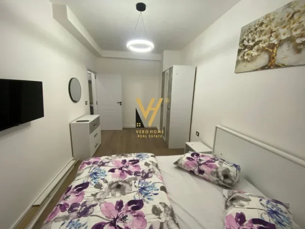 Tirane, shitet apartament 1+1+Ballkon Kati 2, 59 m² 180.000 € (KOMUNA E PARISIT)