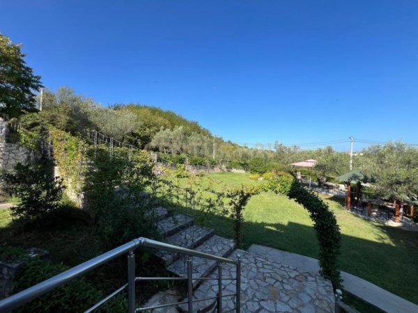 Tirane, jepet me qera hotel Kati 3, 1.800 m² 3.500 € (Durres,Shijak)