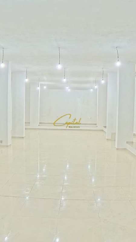 Tirane, jepet me qera ambjent biznesi Kati 0, 125 m² 900 € (MEDRESEJA)