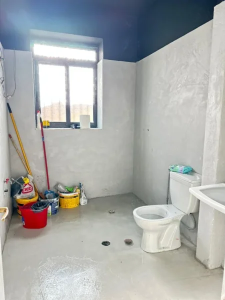 Tirane, jepet me qera ambjent biznesi Kati 0, 100 m² 800 € (Rruga Ibrahim Tukiqi)