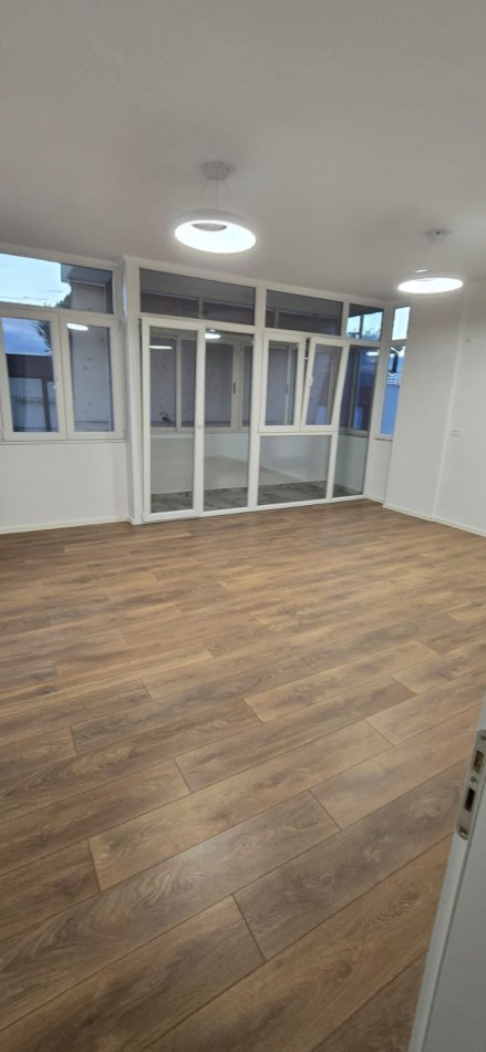 Tirane, shitet apartament 2+1 Kati 7, 85 m² 218.000 € (RRUGA HYSEN DALLIU)
