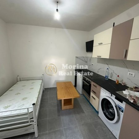 Tirane, jepet me qera garsonier Kati 1, 30 m² 200 € (Porcelan)