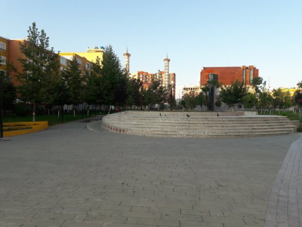 Në Parkun Qendror të Fierit, prona shitet për biznes