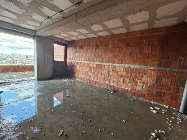 Tirane, shitet apartament+verande | Penthouse 3+1+Ballkon Kati 5, 107 m² 99.400 € (Rrethi Ullirit, Kamez)