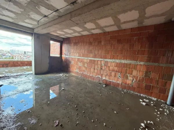 Tirane, shitet apartament+verande | Penthouse 3+1+Ballkon Kati 5, 107 m² 98000 € (Rrethi Ullirit, Kamez)