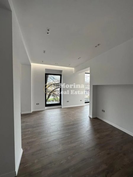 Tirane, jepet me qera ambjent biznesi Kati 1, 76 m² 1.500 € (Myslym Shyri)