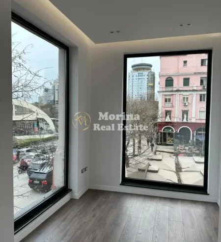 Tirane, jepet me qera ambjent biznesi Kati 1, 76 m² 1.500 € (Myslym Shyri)